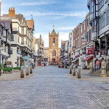 Luxury 2 Bed Apartment In The Heart Of Chester Exterior photo