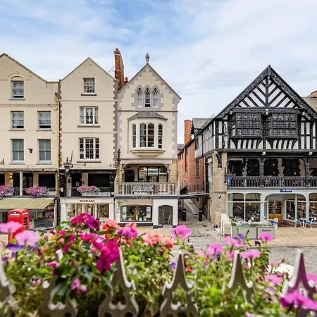 Luxury 2 Bed Apartment In The Heart Of Chester Exterior photo