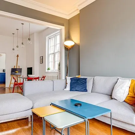 Luxury 2 Bed Apartment In The Heart Of Chester Exterior photo