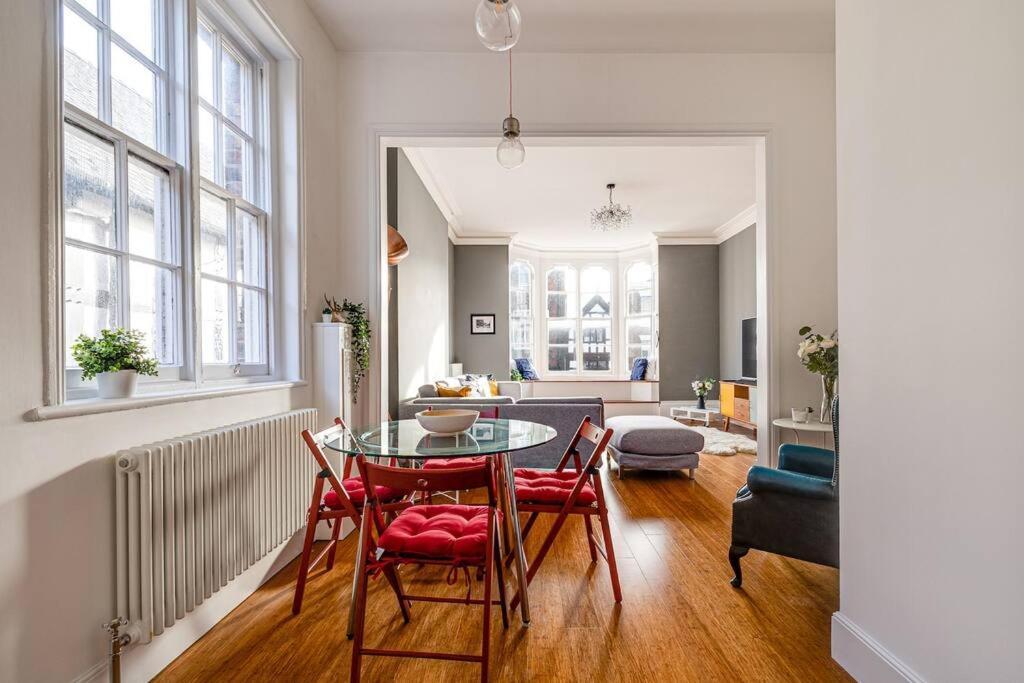 Luxury 2 Bed In The Heart Of Apartment
