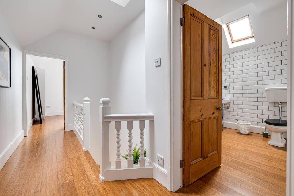 Luxury 2 Bed In The Heart Of